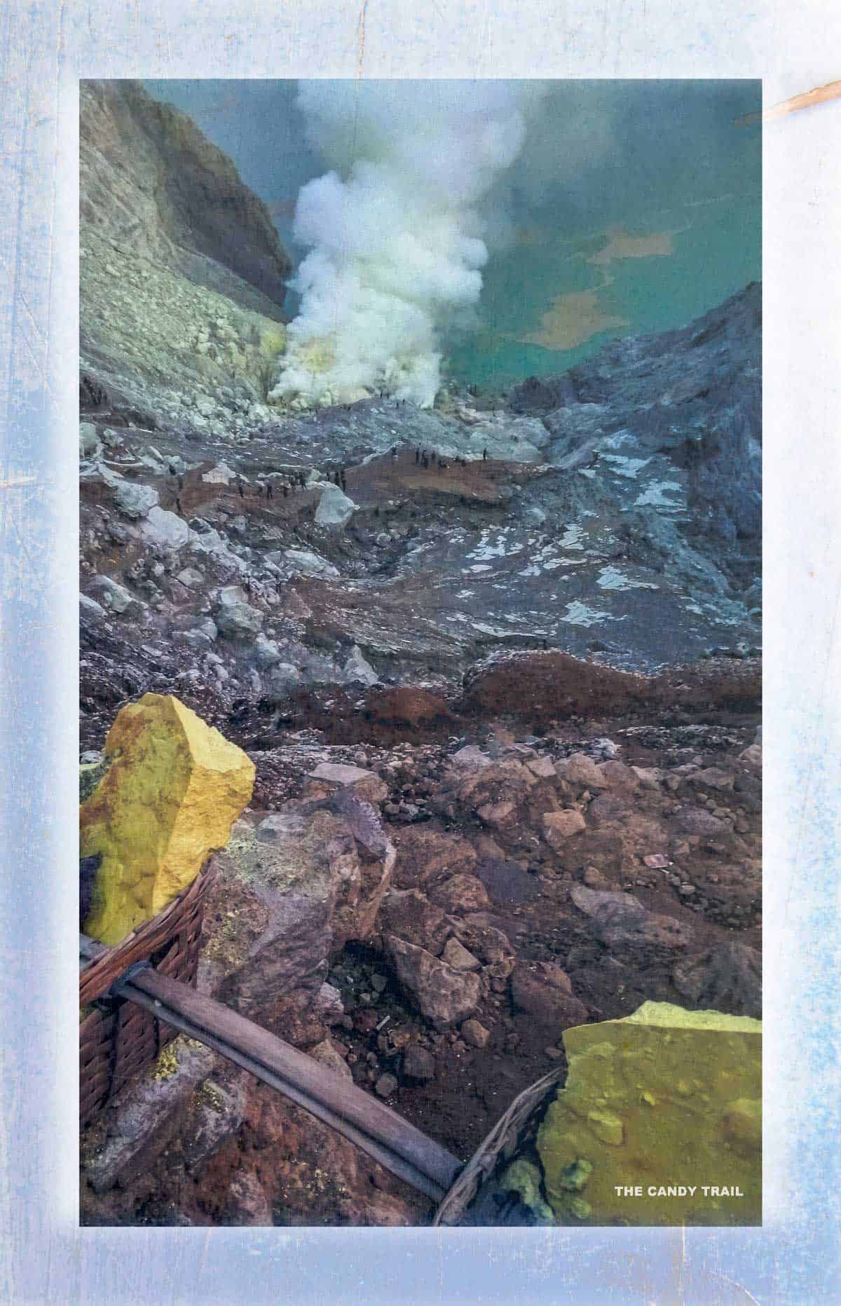 looking down crater-lake-ijen-volcano-indonesia