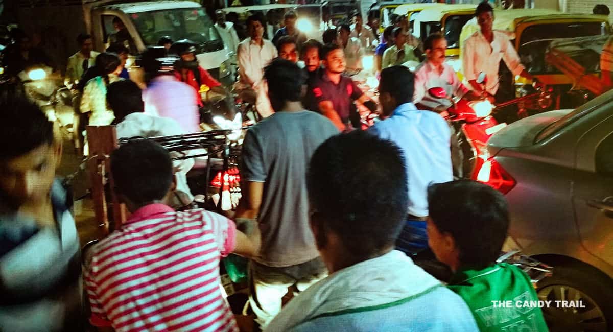 india traffic chaos at night