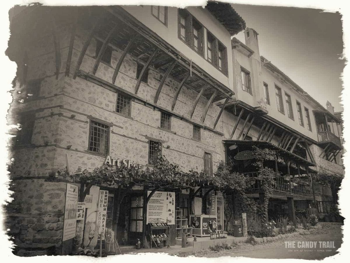 melnik old homes