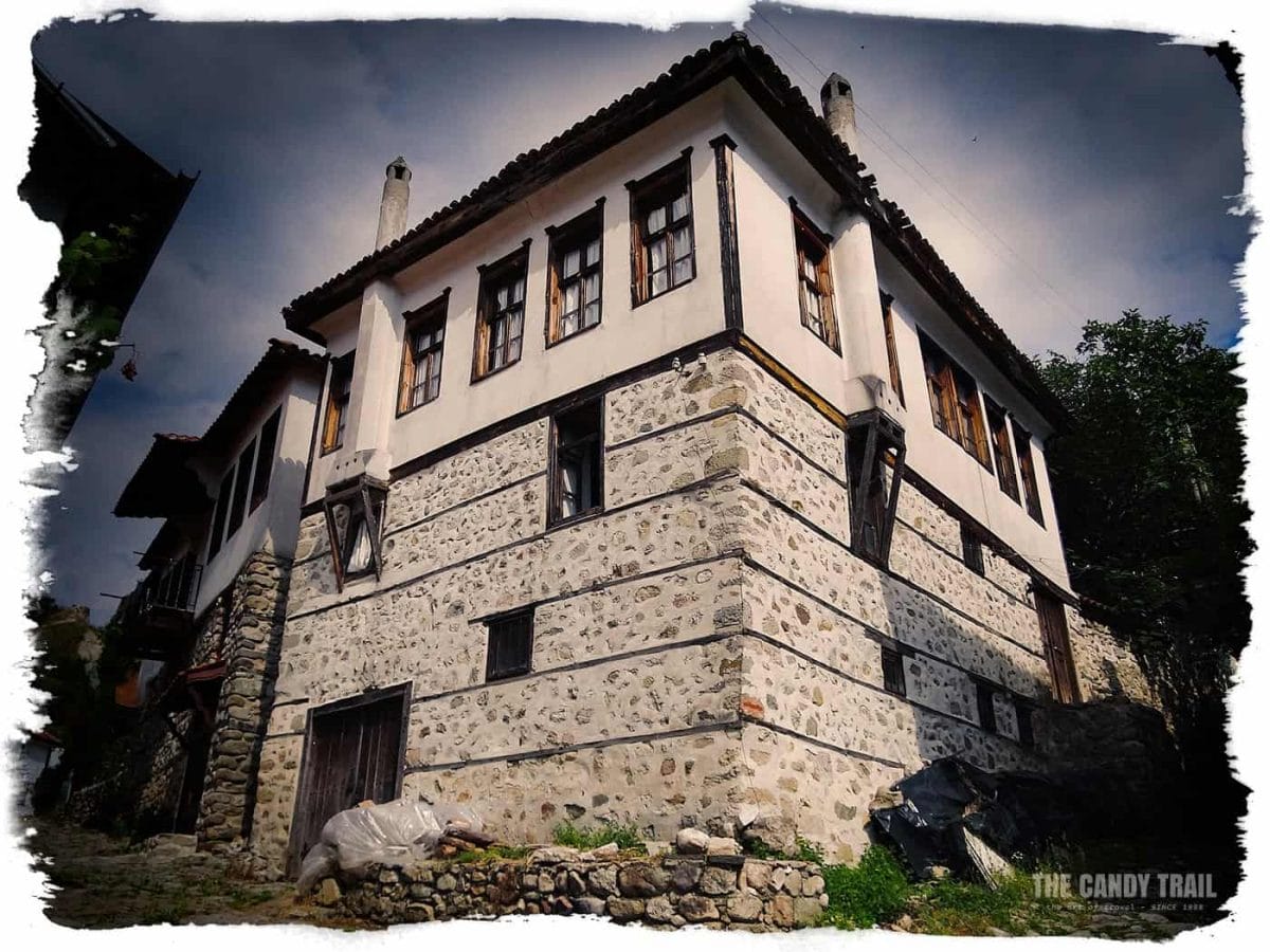 traditional-melnik- stone house-bulgaria