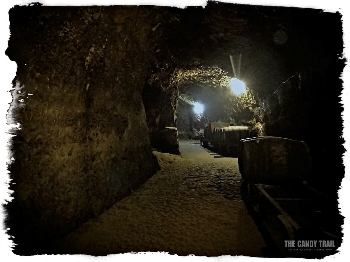wine-cellar-tunnels-melnik