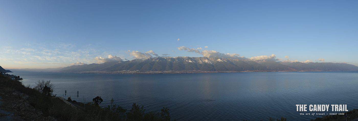 lake-erhai-mountain-panorama-yunnan