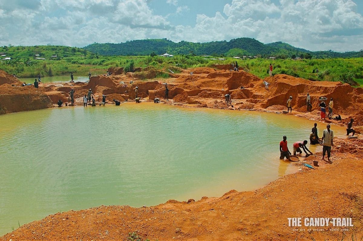 open-pond-mining-diamonds-kono-sierra-leone