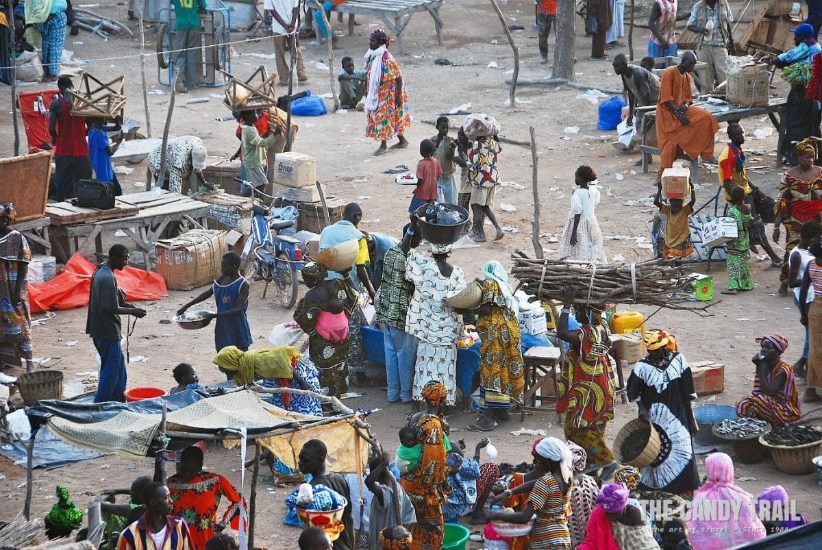 Monday Market winds down towards dusk in Djenne.